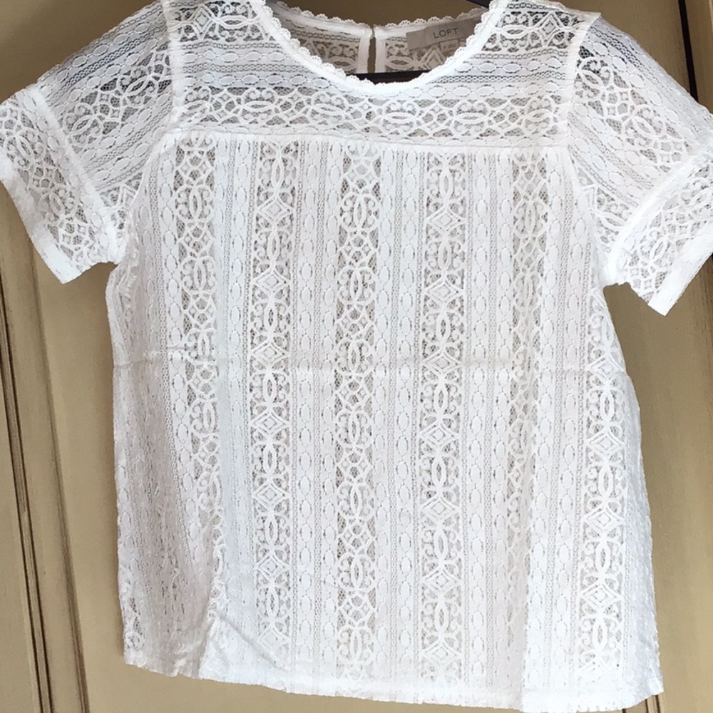 Women’s lace top